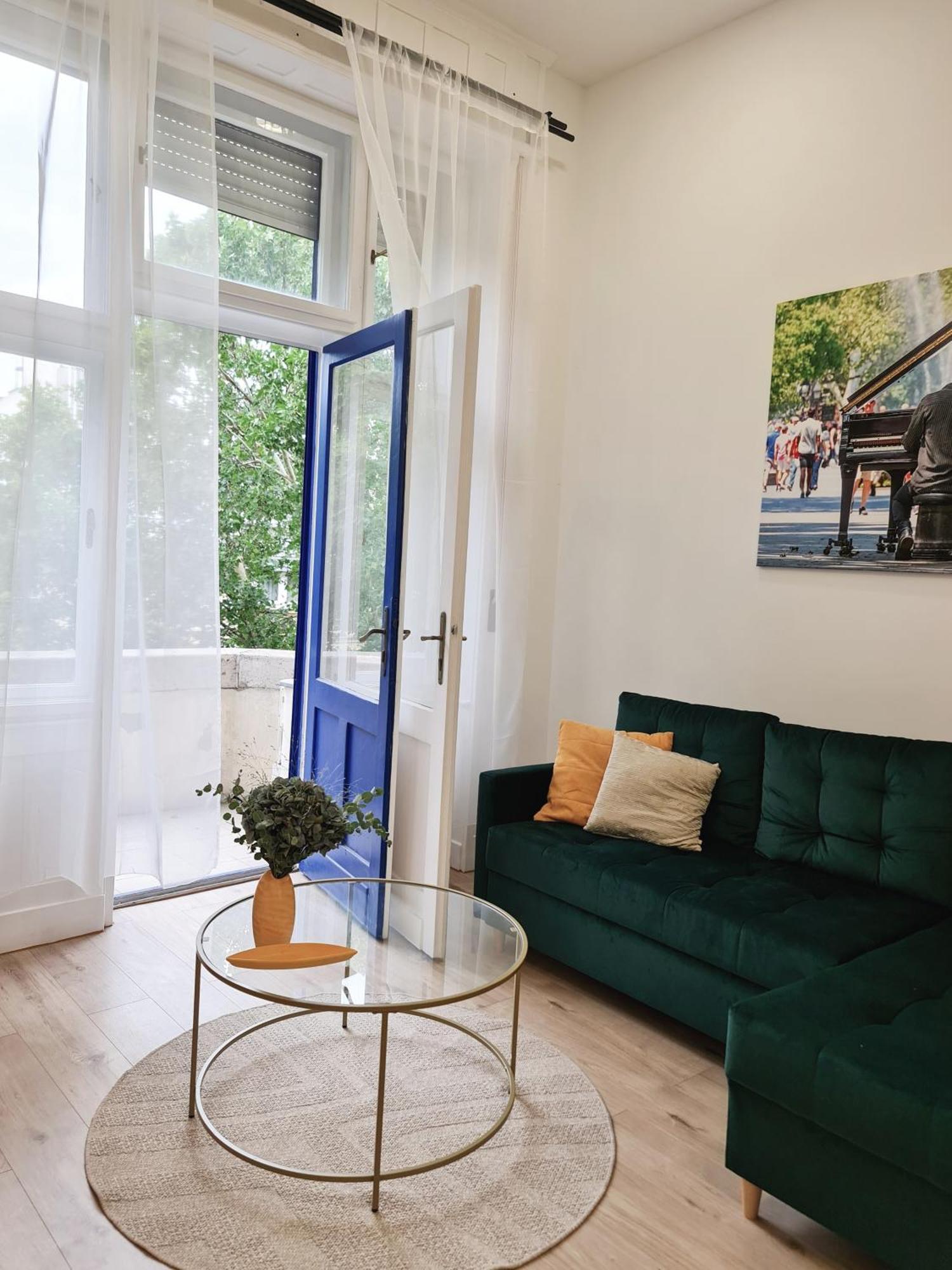 Lejlighed Liszt With Balcony And Garage Available -symphony 1 Budapest