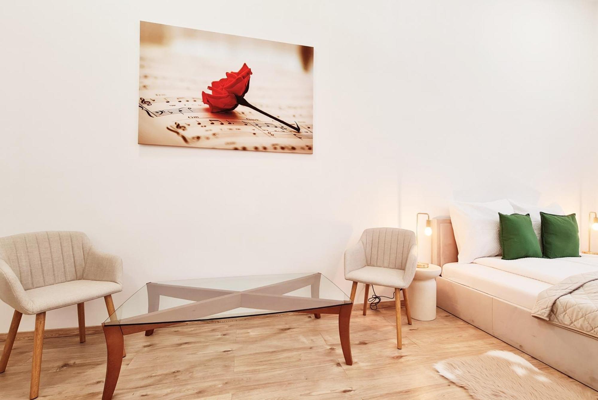 Lejlighed Liszt With Balcony And Garage Available -symphony 1 *